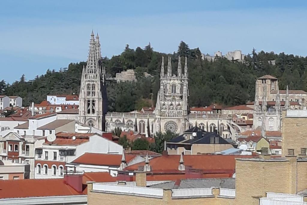 Luxeinburgos Atico Con Vistas Espectacularesアパートメント エクステリア 写真