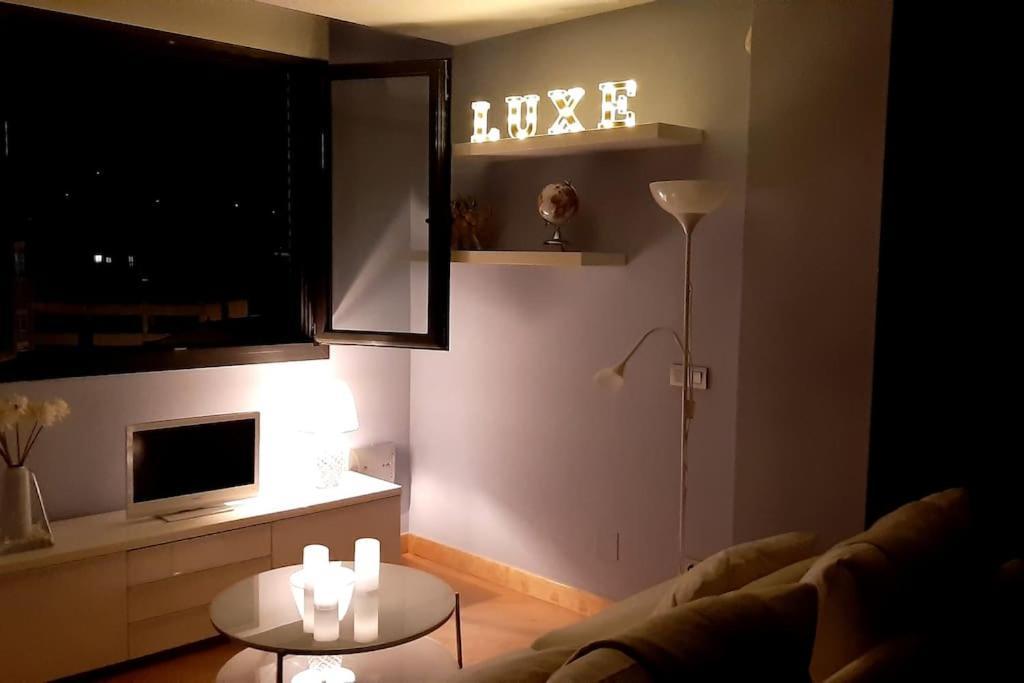 Luxeinburgos Atico Con Vistas Espectacularesアパートメント エクステリア 写真